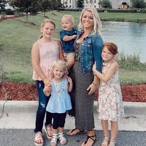 Meet your Posher, Brittney